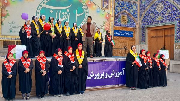 حضور پرشور مردم اصفهانی در راهپیمایی ۲۲بهمن 