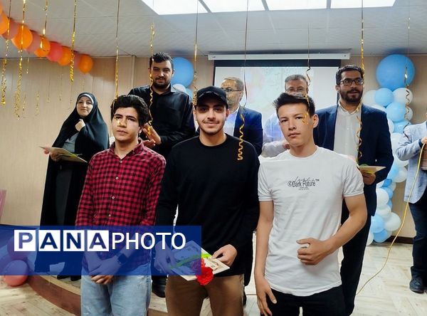 برگزاری مراسم تجلیل از برگزیدگان مسابقات قرآنی و فرهنگی ،هنری