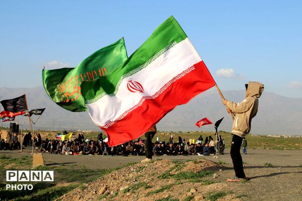 نیشابور غرق در نور استغاثه به مهدی موعود