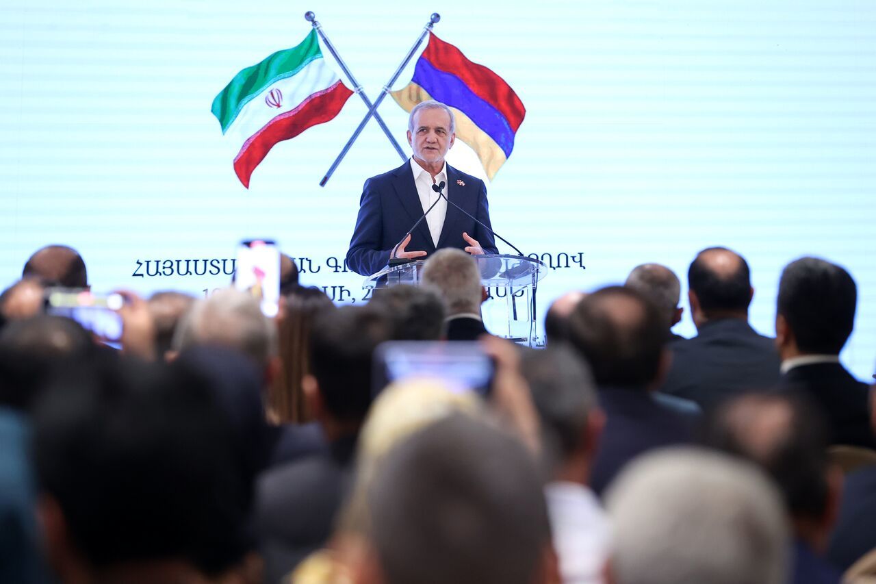 پزشکیان: در همه زمینه‌های مورد گفت‌وگو با ارمنستان، توافق‌هایی راهگشا و موثر حاصل شد