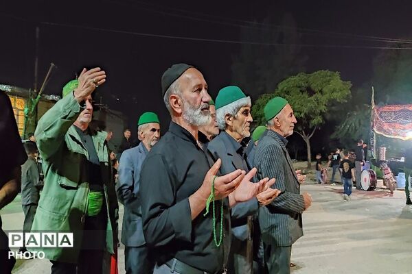 هیئت زنجیر زنی در هشتمین شب از ماه محرم الحرام در حسینیه شهدای شهر بار