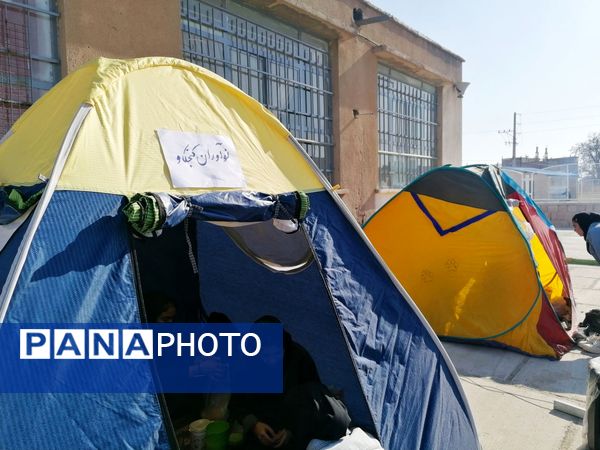جشن انقلاب در دبیرستان حضرت فاطمه (س) و هنرستان عفاف، شهر تیتکانلو