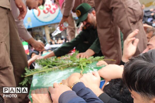تشییع شهید جنگ رمضان امیررضا قدرتی