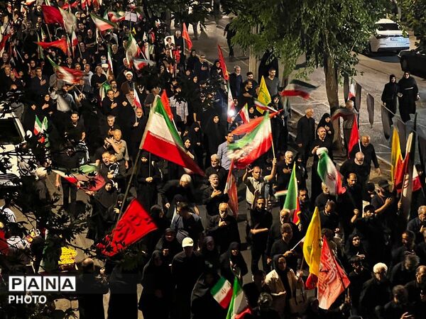 حضور باشکوه مردم ولایت مدار کرج در صد و بیست و چهارمین شب از تجمعات مردمی