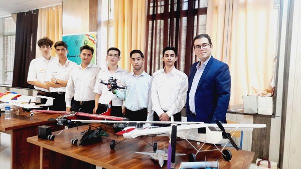 هنرستان هوانوردی فرصت مناسبی برای یادگیری عملی دانش‌آموزان فراهم می‌کند