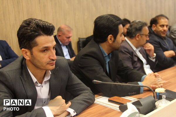 تقدیر از مدیران مدارس ابتدایی بهارستان دو