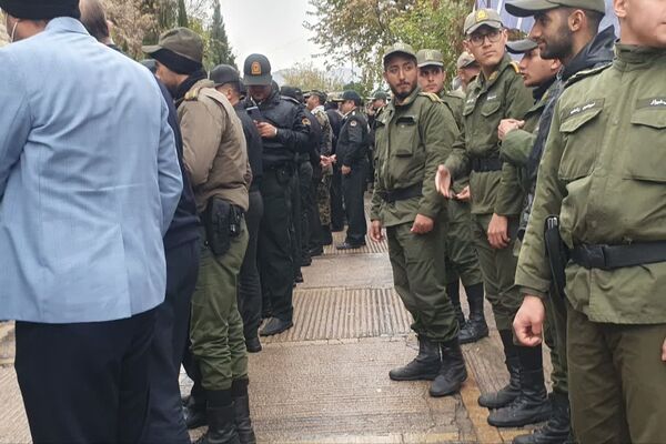 تشییع پیکر پاک و مطهر شهدای گمنام در شیراز 