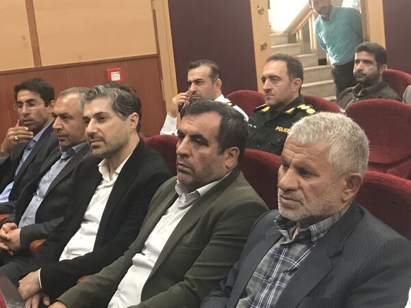 همایش تجلیل از مدیران و کارکنان نمونه شهرستان محمودآباد 