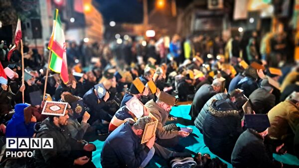 مردم گالیکش شب قدر را در خیابان ماندند