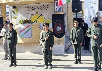 نقش‌آفرینی دانش‌آموزان بسیجی در تجمع بسیجیان زرقان