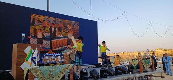 شکوفایی طعم و فرهنگ در سامان؛ دومین جشنواره بادام و گردو 
