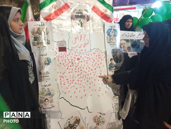 اثر انگشت هایی که تابلو خونخواهی شهیدان  را کامل کردند 