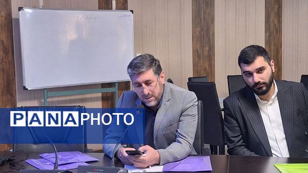 برگزاری جلسه تخصصی برنامه‌ریزی منابع انسانی و امور اداری آموزش‌وپرورش استان البرز