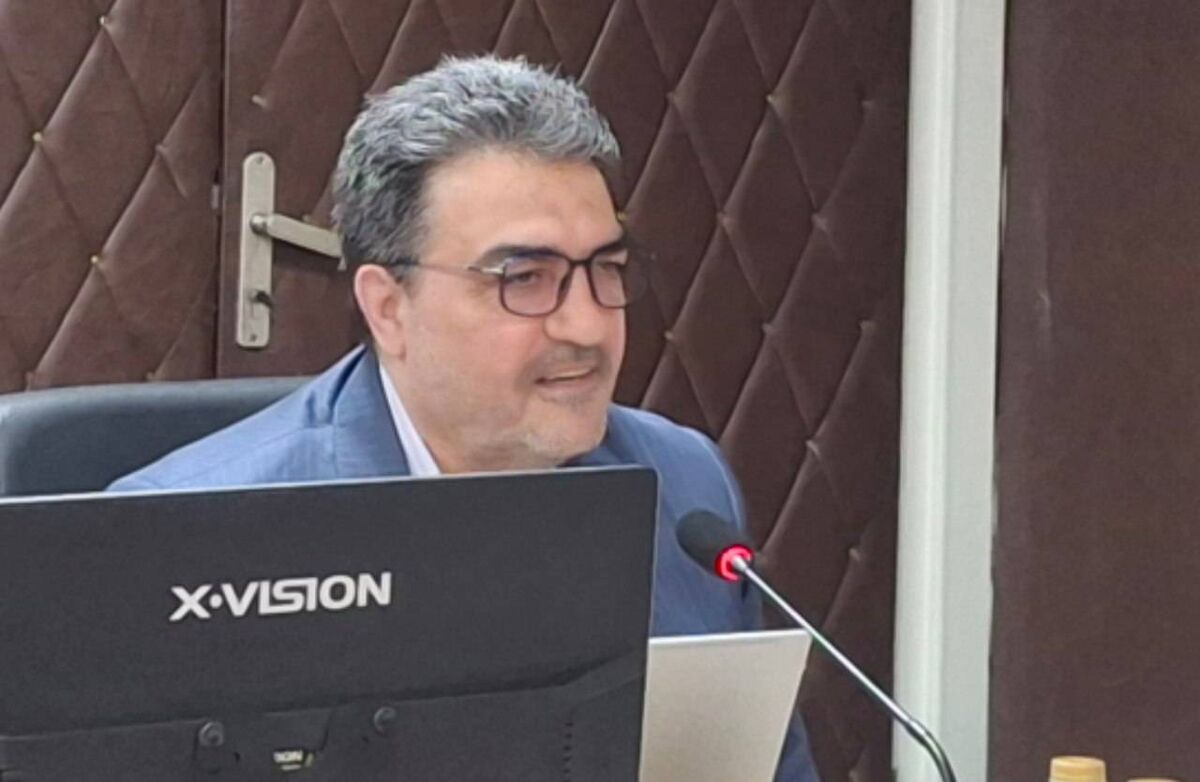 مدیر مدرسه و معلم باید فراتر از نقش اجرایی، به‌عنوان عامل تحول راهبردی و مدافع حقوق آموزشی تلقی شوند