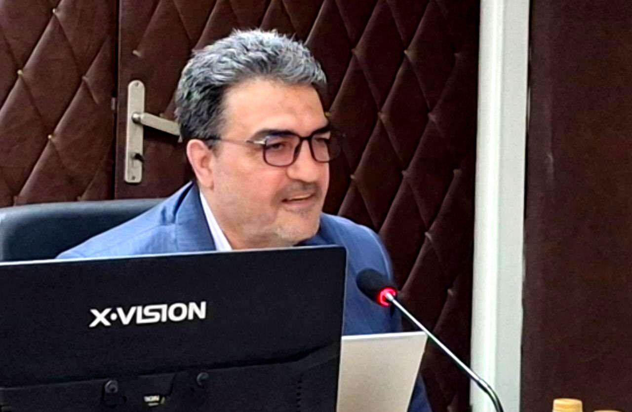 مدیر مدرسه و معلم باید فراتر از نقش اجرایی، به‌عنوان عامل تحول راهبردی و مدافع حقوق آموزشی تلقی شوند