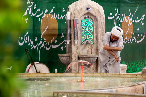 آیین معنوی اعتکاف در حرم مطهر رضوی- ۱