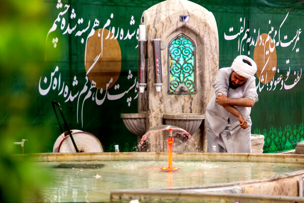 آیین معنوی اعتکاف در حرم مطهر رضوی- ۱