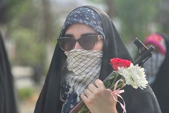 بانوان اسلامشهری غیرت خود را به رخ کشیدند