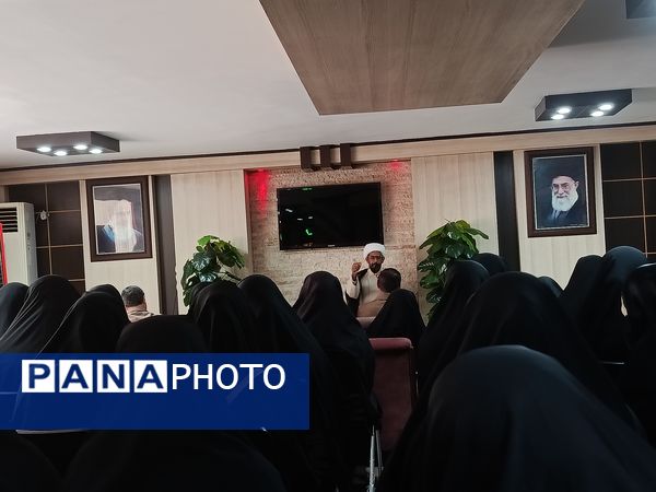 جلسه بصیرتی و سیاسی در راستای جهاد تبیین