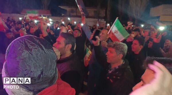 خروش مردم بخش آسارا کرج در دفاع از میهن و ارزش‌های انقلاب