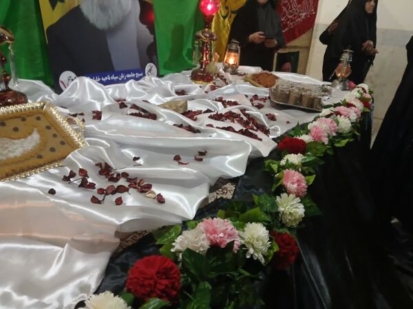 مراسم گرامیداشت شهدای مقاومت و تشیع نمادین پیکر پاک شهید سید حسن نصرالله در خلیل آباد 
