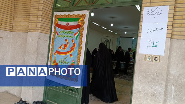 جشنواره لباس و غذاهای محلی در شهر قنوات 