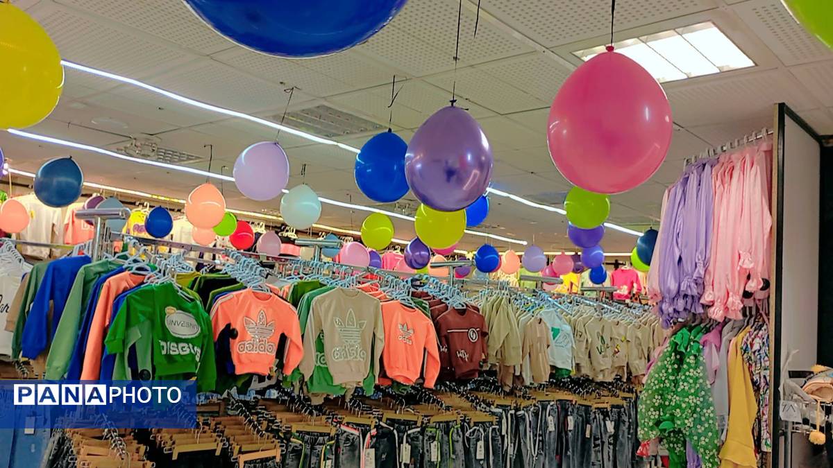 قاب‌هایی زیبا از مغازه‌های بام ایران، در روزهای پایانی سال 