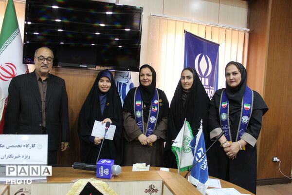 برگزاری کارگاه آموزش عکاسی با موبایل ویژه خبرنگاران پانا در صداوسیمای خراسان شمالی