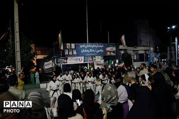 حضور پرشور دانش‌آموزان و فرهنگیان ورامین در موکب شهدای دانش‌آموز و فرهنگی