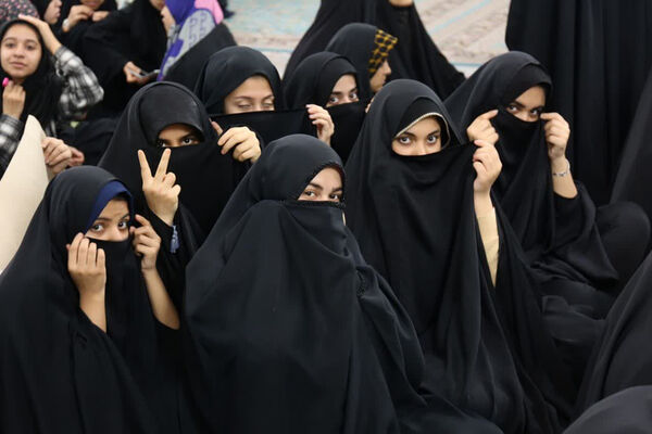 دومین روز اعتکاف دانش‌آموزی دختران در قم