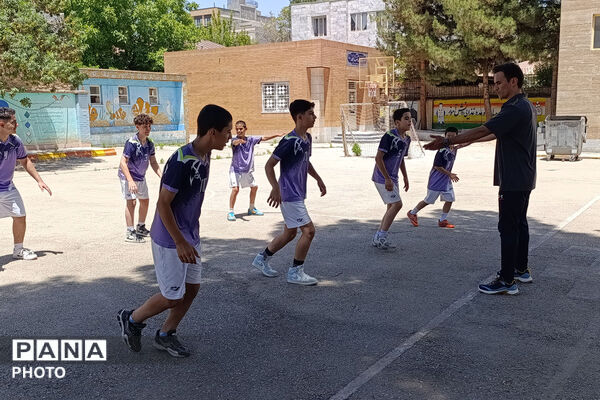 رقابت دانش‌آموزان پسر خراسان شمالی در مسابقات ورزشی تابستان ۱۴۰۵