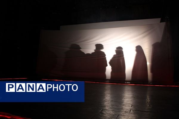 اجرای نمایش «طریق عشق» در شهرستان گرمه