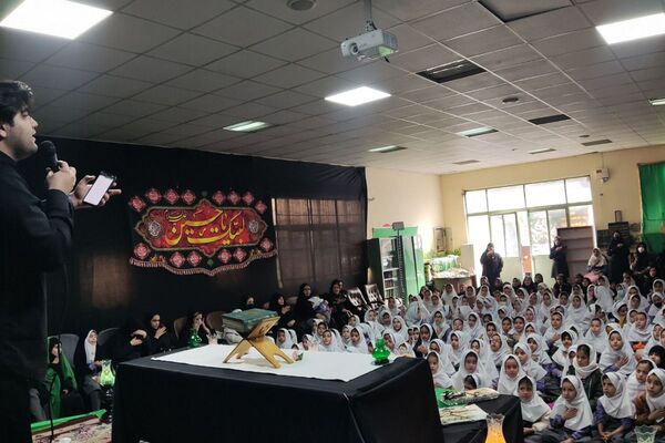 طنین نوای عشق و عزا؛ مراسم عزاداری دهه دوم فاطمیه در مدارس بهارستان‌دو