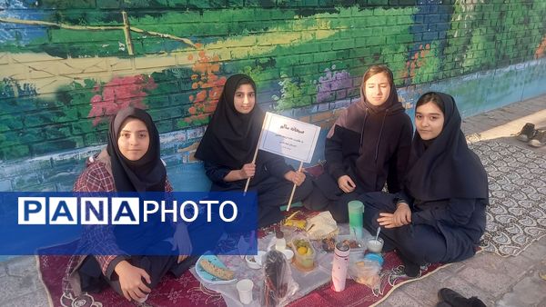 پیشتازان سلامت و نشاط در اردوی دبیرستان شهید مدرس 