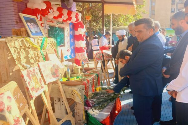 زنگ صلح  و دوستی در دومین روز از سال تحصیلی در مدرسه شاهد ائمه اطهار پاکدشت نواخته شد 
