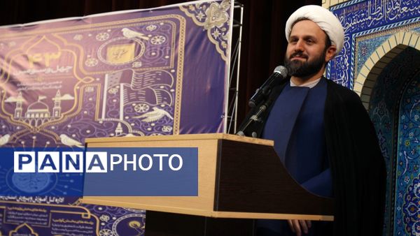 آیین اختتامیه مسابقات قرآن، عترت و نماز فرهنگیان زنجان