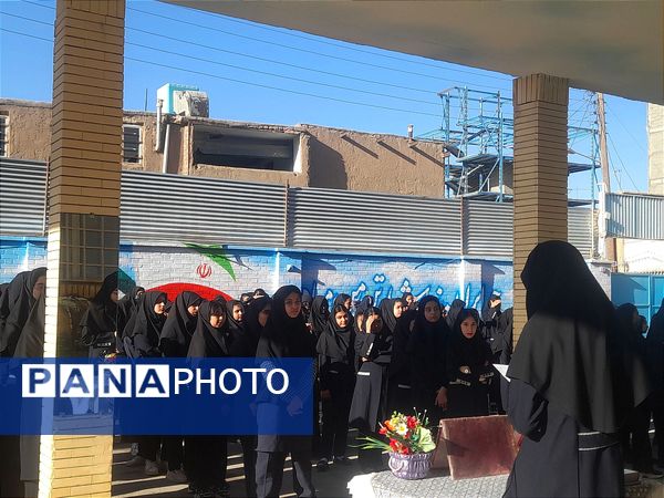 گرامیداشت هفته دفاع مقدس در دبیرستان فیاض