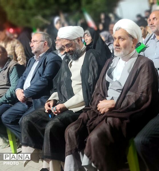 آیین تجلیل از نفرات برتر قرآن و عترت آموزش و پرورش ناحیه دو استان همدان 