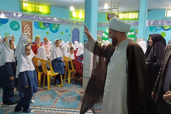 مراسم ولادت حضرت زینب(س) در دبستان صابران یک شهریار