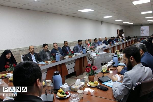آیین تقدیر وتجلیل از ۱۸ معلم نمونه در شهرستان قرچک 