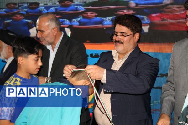 تجلیل از ۵۰۰ دانش‌آموز دختر و پسر مقام‌آور مسابقات ورزش دانش‌آموزی بهبهان