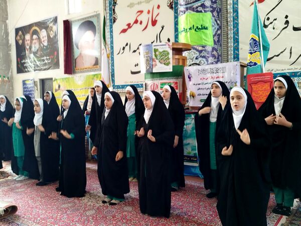 گرامیداشت سالروز ورود امام خمینی به میهن در نماز جمعه گلوگاه 