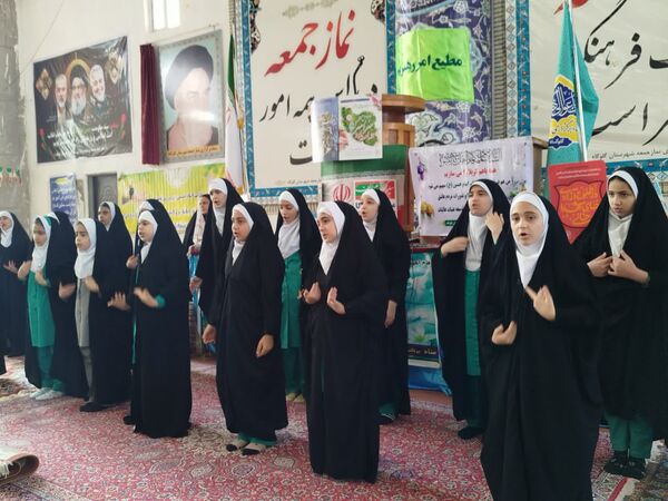 گرامیداشت سالروز ورود امام خمینی به میهن در نماز جمعه گلوگاه 