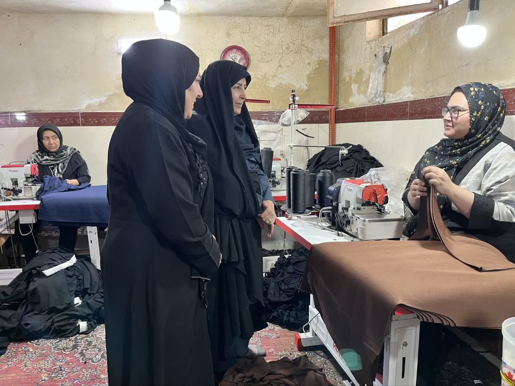 اشتغال بانوان روستایی مسیر توانمندسازی و توسعه پایدار را هموار می‌کند