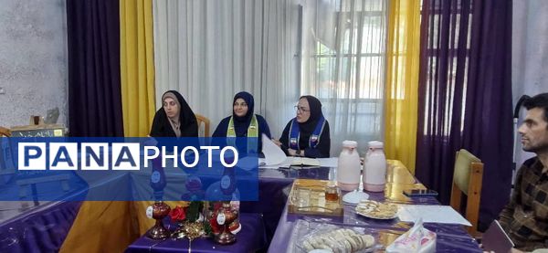 جلسه آماده‌سازی دانش‌آموزان پیشتاز به حج عمره توسط سازمان دانش‌آموزی شهرستان محمودآباد