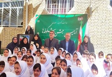 شکوفه‌های کلاس اولی، سال تحصیلی را در منطقه ۶ تهران آغاز کردند