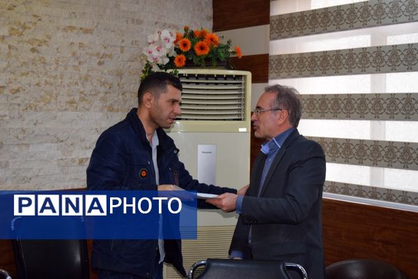 تجلیل از آموزش‌دهندگان و هم‌اندیشی برای آینده روشن در منطقه ۱۴