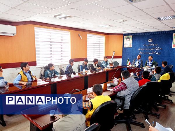 نشست خبرنگاران پانای کاشمر‌‌ با معاون پرورشی و تربیت‌بدنی و رابط پانای کاشمر