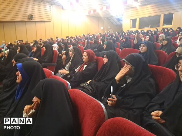 همایش تبیین نقش رسانه در جنگ تحمیلی