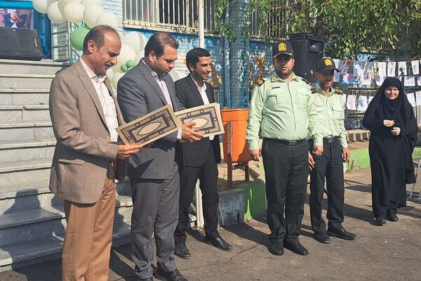 مراسم گرامیداشت هفته بهداشت روان در دبستان هاشمی رفسنجانی شهرستان قرچک 